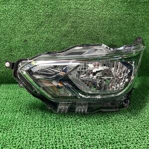 ** Dayz bolero B43W left headlight head light KOITO 100-23775 (A0888)**