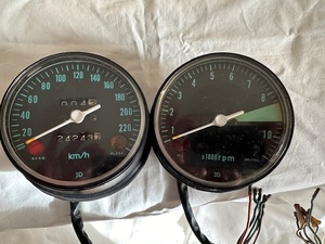 CB750K0　スピードメーター・タコメーター中古品　（検）K0　K1　K2　K3　K4　K5　K6