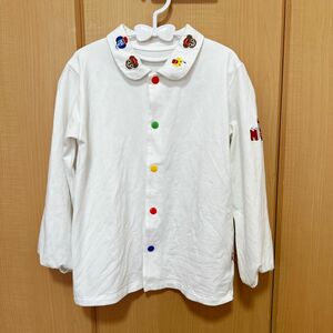 刺繍　シャツ　子供　120-130ホワイト　レンボーボタン