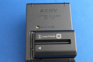 ★☆【中古】SONY BATTERY CHARGER BC-VM10A + NP-FM500H ☆★