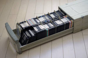 3.5 -inch 2HD floppy disk used 224 sheets . type floppy head cleaner 