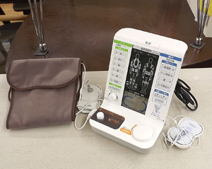 オムロン HV-F9520 家庭用 電気治療器 低周波 温熱 OMRON 札幌市 平岸店