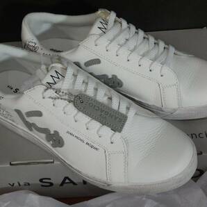 未使用品 限定当選品 via sangacio サンガチオ にゅ～ず SG8 WHITE JEAN MICHEL BASQUIAT バスキアの画像1