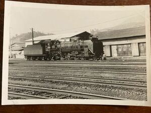  Showa era railroad photograph : inside feather book@ line large pavilion station. D51 432[ large pavilion ]. photographing time unknown.7.7×11.1..