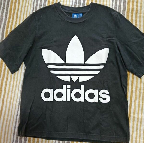 adidas Tシャツ 半袖