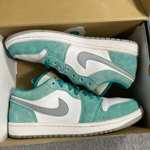 AIR JORDAN 1 LOW SE "NEW EMERALD" DN3705-301 （ニューエメラルド/ホワイト/ライトスチールグレー/タクシー）