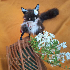 Seynaki -月yue- アートドール  《 ー管狐(黒狐)ー》 幻獣 妖怪 ぬいぐるみ ハンドメイド  人形 羊毛フェルトの画像7