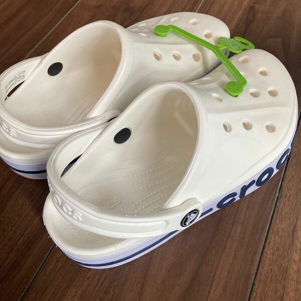 crocs サンダル バヤバンド ホワイト クロッグサンダル 22㎝