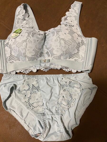 新品女性XL85B上下二枚ラテックスブラジャーショーツセットアップ補正下着レース刺繍ノンワイヤーインナー運動スポーツブラ薄送料無料