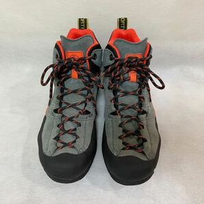 使用1回のみ 登山 アプローチシューズ【スポルティバ/BOULDER X MID GTX（ボルダー エックス ミッド GTX）/カーボン×フレイム/EU42】の画像1