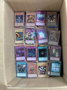 #539 Yugioh карта много . суммировать ..3500 листов передний и задний (до и после) картон включено примерно 6.3kg