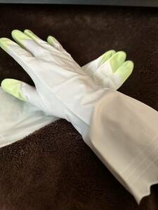  used rubber gloves white size m