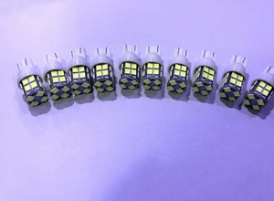 24V用　T10ウェッジ球　20連SMD　ホワイト発光　ポジション球 LED　10個セット　トラック　スモール、室内灯、ナンバー灯などにも