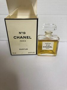 CHANEL 香水 シャネル　オーデパルファン　No.19 parfume 14ml