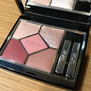 ★新品未使用★ ディオールショウ Dior サンク クルール 823 ローザ ムタビリス アイシャドウの画像2