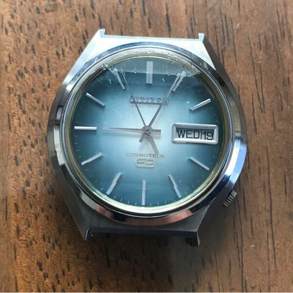 シチズンコスモトロン　ジャンク腕時計ブルーグラデーション　5月末までのお値引き致しました。気になる方は値引きコメント下さい。