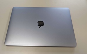 MacBook Pro (13-inch, 2020, Thunderbolt 3ポートx 4)