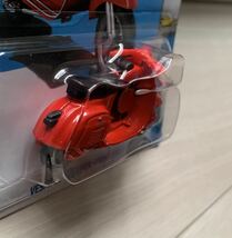 箱発送　★　ホットウィール　ベーシック　ベスパ 90 SS スーパースプリント (1966)　★　1/64 ミニカー　★　Hot Wheels　★　VESPA 新品_画像4