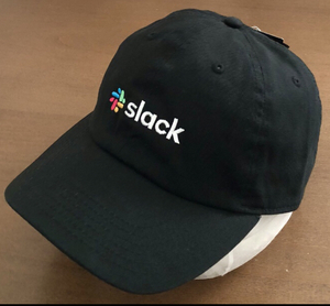 Slack キャップ 刺繍 CAP オリジナル 黒 ブラック 帽子 ノベルティー 企業モノ 非売品 好きに も スラック 共用 シェア