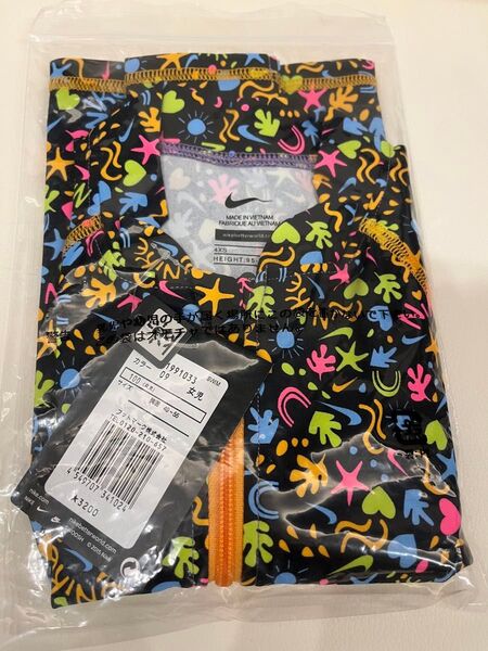 【新品未開封】NIKE ラッシュガード 女の子 100cm
