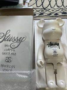 BE@RBRICK STUSSY WORLD TOUR 1000% белый kaws