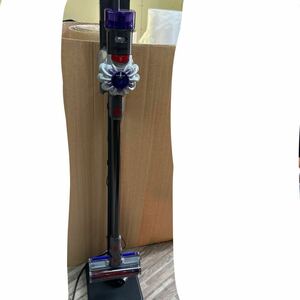 M-1238★dyson ダイソン SV25 V8 コードレスクリーナー 山善 クリーナースタンド RDS-2H セット 動作確認済