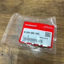 MB-3297★クリックポスト(全国一律送料185円) HONDA ホンダ 純正品 クランクシャフトオイルシール 91204-GN2-005 ディオ タクト N-5/②_画像1