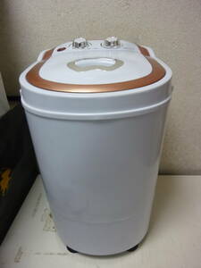 электроприбор ( маленький размер стиральная машина номер образца :XPB26-1208A 2.0kg) б/у 