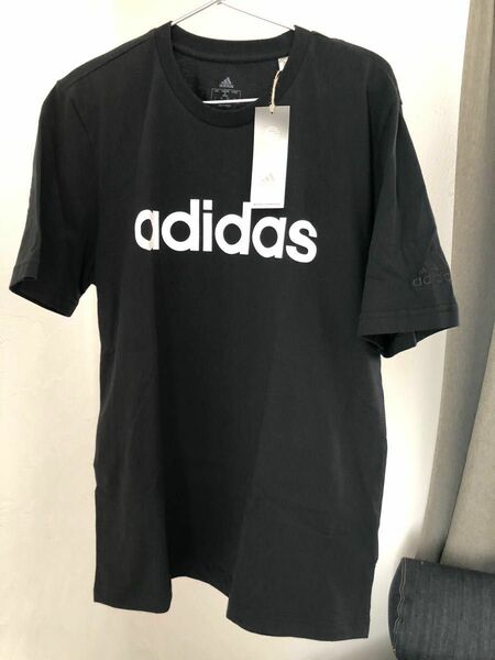 ■ADIDAS /// アディダス　ロゴプリントTシャツ　袖刺繍入り①