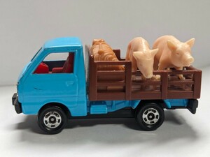 トミカ tomica 家畜運搬車 ブタ トラック 1/55 No.31 SUZUKI CARRY