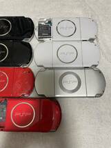 SONY ゲーム機 PSP まとめて11個（psp-3000，10個，psp-2000，1個）バッテリー9個　ジャンク_画像6
