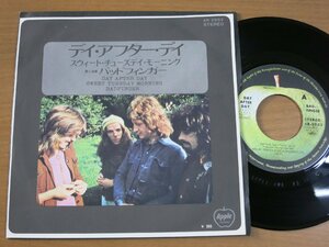 EPw300／BADFINGER バッドフィンガー：デイ・アフター・デイ/スウィート・チューズデイ・モーニング.