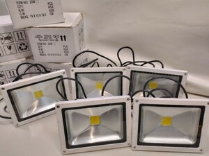 株式会社BRITE　LED投光器　5個セット　投光器　ライト　20W