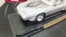 1979 Pontiac Firebird TRANS AM　road signature ロードシグネチャー ミニカー コレクション　1/18_画像2