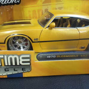 JADA TOYS 1/24 ダイキャストモデル BIG TIME MUSCLE 1970 OLDSMOBILE イエロー  ミニカーの画像2