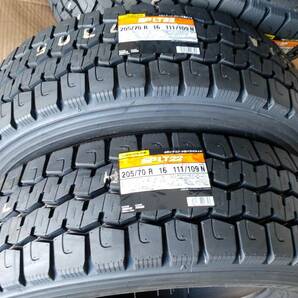 ★送料無料  2本セット 新品タイヤ LT TL 205/70R16 111/109N ダンロップ SP LT22 オールシーズン バン/小型トラック用 ★の画像1