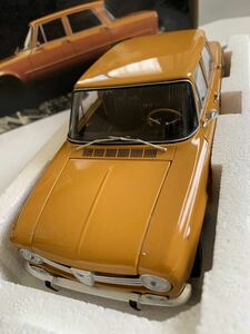 MINICHAMPS ミニチャンプス　ALFAROMEO GIULIA 1300 SUPER ・1970 