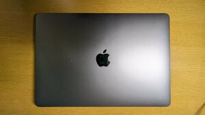 Apple Macbook Air 2018　スペースグレイ　Retinaディスプレイ