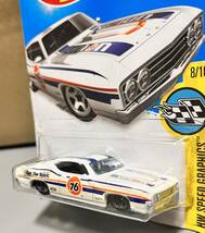 ホットウィール '69 フォード トリノ タラデガ '69 FORD TORINO TALLADEGA ホワイト_画像2