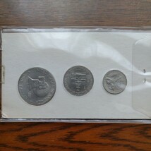 アメリカ合衆国　記念硬貨セット　１ドル　５０セント　２５セント　３枚セット　コイン_画像2
