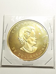 エリザベス２世　５０ドル金貨（メイプルリーフ）のレプリカ