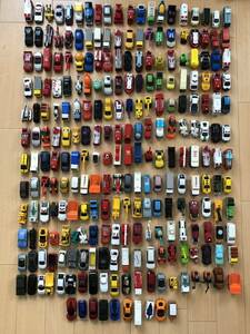 ⑤ all Tomica approximately 250 pcs 11.7 kilo heavy equipment patrol car etc. large amount summarize together Junk enclosure un- possible lucky bag and so on 1 jpy ~