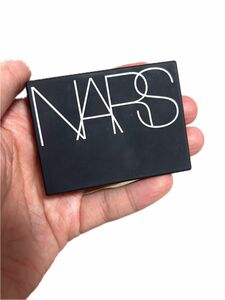 NARS ナーズ ライトリフレクティングセッティグパウダー ミニ プレストタイプ