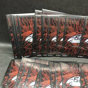 遊戯王　カード　スリーブ　5D’s 竜の紋章 52枚　赤　