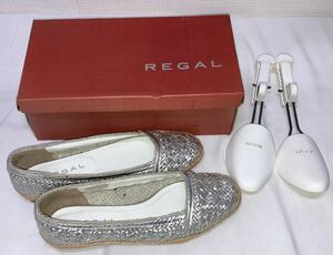REGAL レザー メッシュパンプス ローヒール シルバー 本革 編み込み 靴 23.5cm シューキーパー付き