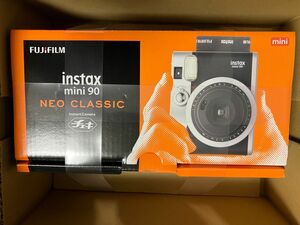 【新品未開封】INSTAX MINI 90 ネオクラシック　チェキ