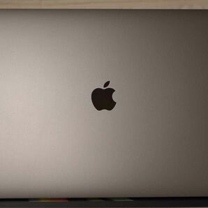 MacBook Pro 16GB 1TB i9 16インチ