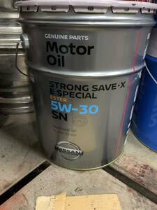 NISSAN (日産) KLAN6-05302 ストロングセーブ X Eスペシャル 5W-30 20L ガソリンエンジンオイル モーターオイル 純正品 (KLAN605302)