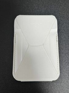 【美品】MOFT　iPhone　（MagSafe）　スタンド　 Androidでも利用可能です。