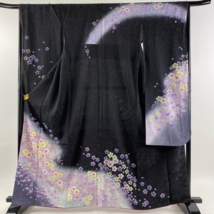 振袖 身丈163cm 裄丈67cm M 袷 桜 桜の花びら 箔 金彩 黒 正絹 美品 名品 【中古】